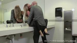 Unexpected sex in the restaurant toilet ~ 24xxx.Porn