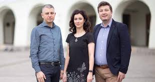 Bun venit pe aisucces.ro,partenerul tau pentru succes din 2012 sustinem, ajutam si promovam mediul antreprenorial din românia cu soluții strategice și personalizate prin care pentru că noi oferim soluții concrete și garantate de crestere si dezvoltare a afacerii pentru aproape orice tip de afacere. Afaceri De Succes 7 Startupuri Care Au Fost Infiintate De Antreprenori Romani