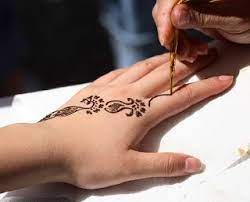Bagaimana tertarik mengukir motif henna. Inai Tangan Simple Gambar Henna Tangan Simple Corak Inai Henna Corak Henna Simple Inai Tangan Inai Tangan Hanis Zalikh Desain Tato Henna Tato Henna Desain Tato