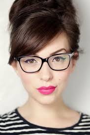 Best Hairstyles For Female Glasses Wearers Pinmakeuptipss Com In 2020 Beauty Hacks Bangs And Glasses Long Hair Styles