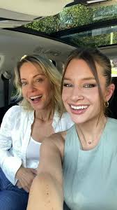 Kim Mccants's Instagram, Twitter & Facebook