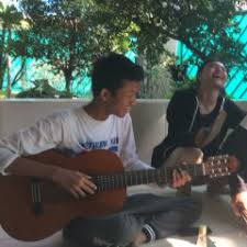 Hidup gak kaya ya santai aja yang penting jiwa masih merdeka hidup gak punya cinta ya santai aja gak maksa gila lemesin aja kau harus. Cuman Dunia Smvll Chords Chord Gitar Mudah