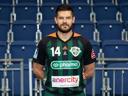 The club was composed in 1990 as a merger of the handball sections of the clubs handewitter sv and tsb flensburg. Pevnov Verletzt Hannover Burgdorf Beklagt Nachsten Ausfall Sport A Z