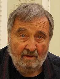 Aktor nie przychodzi do teatru tylko wtedy, gdy umarł w domu, albo przychodzi do teatru i tam umiera. Krzysztof Kowalewski Wikidata