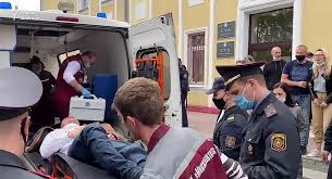 В здание инстанции вызвали бригаду скорой помощи. Iu31meub5zny3m