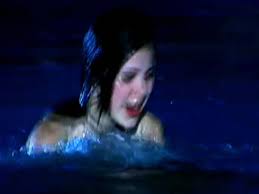 Lena Meyer-Landrut und ihre Nacktbilder: Aufgeblasener Busenblitzer |  STERN.de