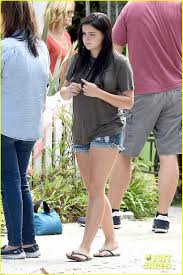 What is sarah hyland's zodiac sign? Sarah Hyland Ty Burrell Get Ready For The Modern Family Halloween Episode Photo 3199981 Ariel Winter Julie Bowen Nolan Gould Rico Rodriguez Sarah Hyland Ty Burrell Pictures Just Jared