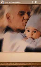 Ίσως είναι το τέλος μιας πολιτικής ιστορίας που ακόμα και ο σοφοκλής θα ήθελε να εντάξει στην αφήγησή του 5vskpalmd0 Zym