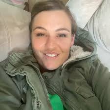 Elise Robinson (@eliseusessenegence) • Instagram photos and videos