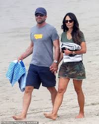 Jordana brewster is opening up about her personal life. Jordana Brewster Kisses New Boyfriend Days After Divorce Filing Daily Mail Online