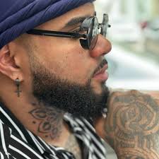 He was hogging all the equipment 😳