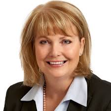 Hi we are staying in Mullins best places for a light lunch