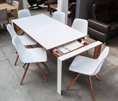 Corian Walnut Extending Dining Table Wharfside Mesas De Cocina Extensibles Cocinas Rectangulares Mesas De Cocina