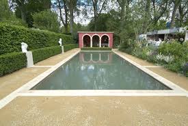 The Renaissance Garden Inspired By The Romance And Style Of 16th Century Italian Gardens Garden Includes Cli Renaissance Gardens Italian Garden Garden Design