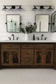 99 Cute Farmhouse Bathroom Remodel Ideas On A Budget In 2020 Rustic Master Bathroom Master Bathroom Decor Small Bathroom