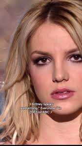 Britney Spears' Iconic 2003 Performance of 'Everytime'