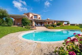 Finde und buche deinen perfekten urlaub auf airbnb. Sardinien Luxusimmobilien Und Renommierte Hauser Zu Verkaufen In Sardinien Luxuryestate Com