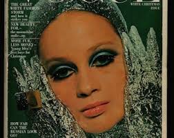 Kolczyki spiralne inspirowane Sharon Tate Pewnego razu w Hollywood