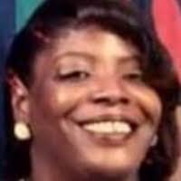 Dee Hogan's Instagram, Twitter & Facebook