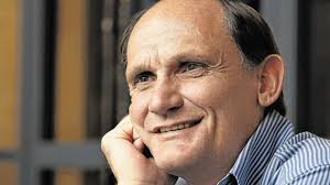 Alan Knott-Craig 'evasive' in 'Please call me' case: lawyer