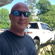 Robert Dipalma's Instagram, Twitter & Facebook