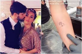 View all andrea delogu pictures. Anna Boschetti E Il Tatuaggio Dedicato A Temptation Island Una Palma Sul Braccio