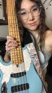 Sarah Kim Cramer (@sarahcramer.bass)