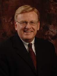 Seeking growth, Springfield officials may weigh new governance for airport