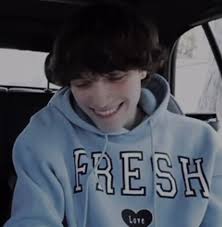 lee (@htsturniolos_)