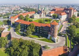 The wawel royal castle is a castle residency located in central kraków, poland, and the first unesco world heritage site in the world. Wawel Royal Castle Exhibition And Conference Centre