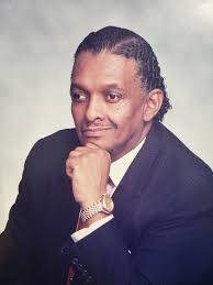 Douglas Arledge's Instagram, Twitter & Facebook