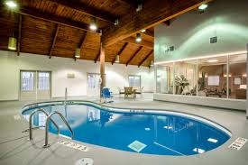Located in woodbury,ny, the best western woodbury inn is sure to provide a peaceful and comforting home away from home. Hotel Amenities Crowne Plaza Albany The Desmond Hotel