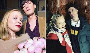 О личности избранницы стало известно изданию starhit. Aleksandr Gudkov Biografiya Foto Lichnaya Zhizn Zhena Orientaciya Rost I Ves 2021 Uznaj Vsyo