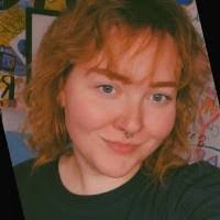 Sara Bradshaw's Instagram, Twitter & Facebook