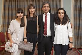 Gomes ferreira was also a political activist that participated in the. Caras Jose Gomes Ferreira Apresenta O Seu Programa De Governo