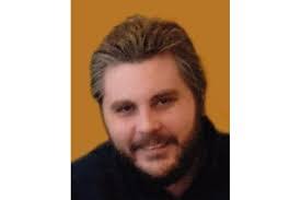 Chris Lenz's Instagram, Twitter & Facebook