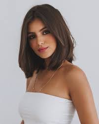 Les coiffures pour cheveux mi longs ne 13 nov. Cette Nouvelle Version Du Carre Sera Partout En 2021 Elle