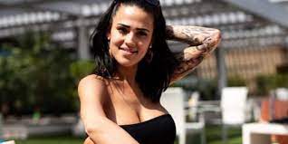 Ein spiel bringt elena miras auf die palme. Sommerhaus Der Stars Zurcherin Elena Kein Sex Vor Der Kamera