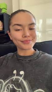 Katie Curl's Instagram, Twitter & Facebook