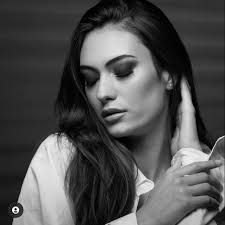 Katelyn Oneil's Instagram, Twitter & Facebook