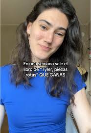 Rosa De Papel Rota En Español