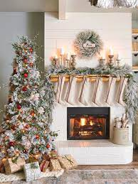 35 Pretty Christmas Living Room Ideas To Get You Ready For The Holidays Christmas Fireplace Decor Christmas Decor Trends Christmas Fireplace