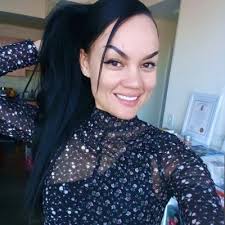 Robin Ashley Lawrence (@robinashleysun)