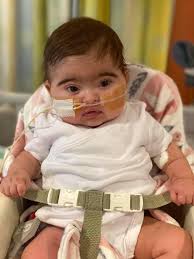 Look at the little feet! Happy Halloween from our pumpkin to yours ❤️