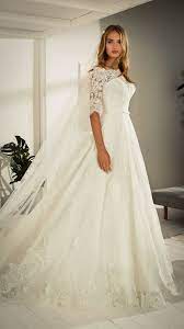 .gebirg hochzeitskleider a linie hochzeitskleid a linie spitze hochzeitskleid a linie prinzessin hochzeitstanz a thousand years hochzeitskleider a linie mit ärmel hochzeitskleid a linie schlicht. Hochzeitskleider 2020 White One Kollektion Modell Ossa B Brautkleid Brautkleider Hochzeitskleid Hoc Brautmode Hochzeitsfeier Kleider Kleider Hochzeit