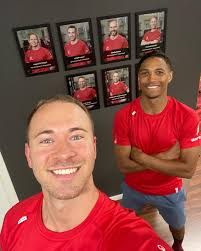 Igjennom juli vil vi ha PT-gruppe på onsdager åpent for booking, både  sirkeltrening kl 18:00 og tøying kl 19:00😁 Bemanningen vil være litt  redusert på senteret, men Daniel vil være tilgjengelig på