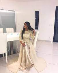 Voir cette épingle et d'autres images dans robe marocaine de mariage par caftans marocains. Book Photo Robe De Mariee Arabe Robe Orientale Mariage Robe De Soiree Orientale