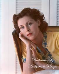 Frances cumple Dee Natural