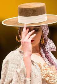 Pin By Aja Morris Smiley On Hats Off Hat Fashion Girl With Hat Style