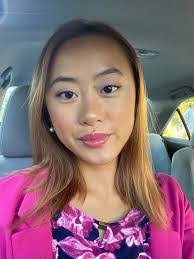 Sara Millman's Instagram, Twitter & Facebook